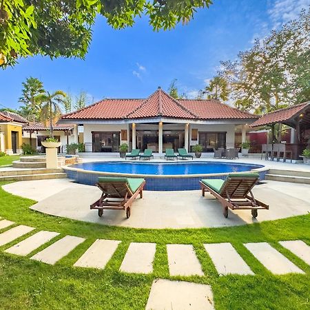 Villa Bugis Abimanyu Seminyak Eksteriør bilde